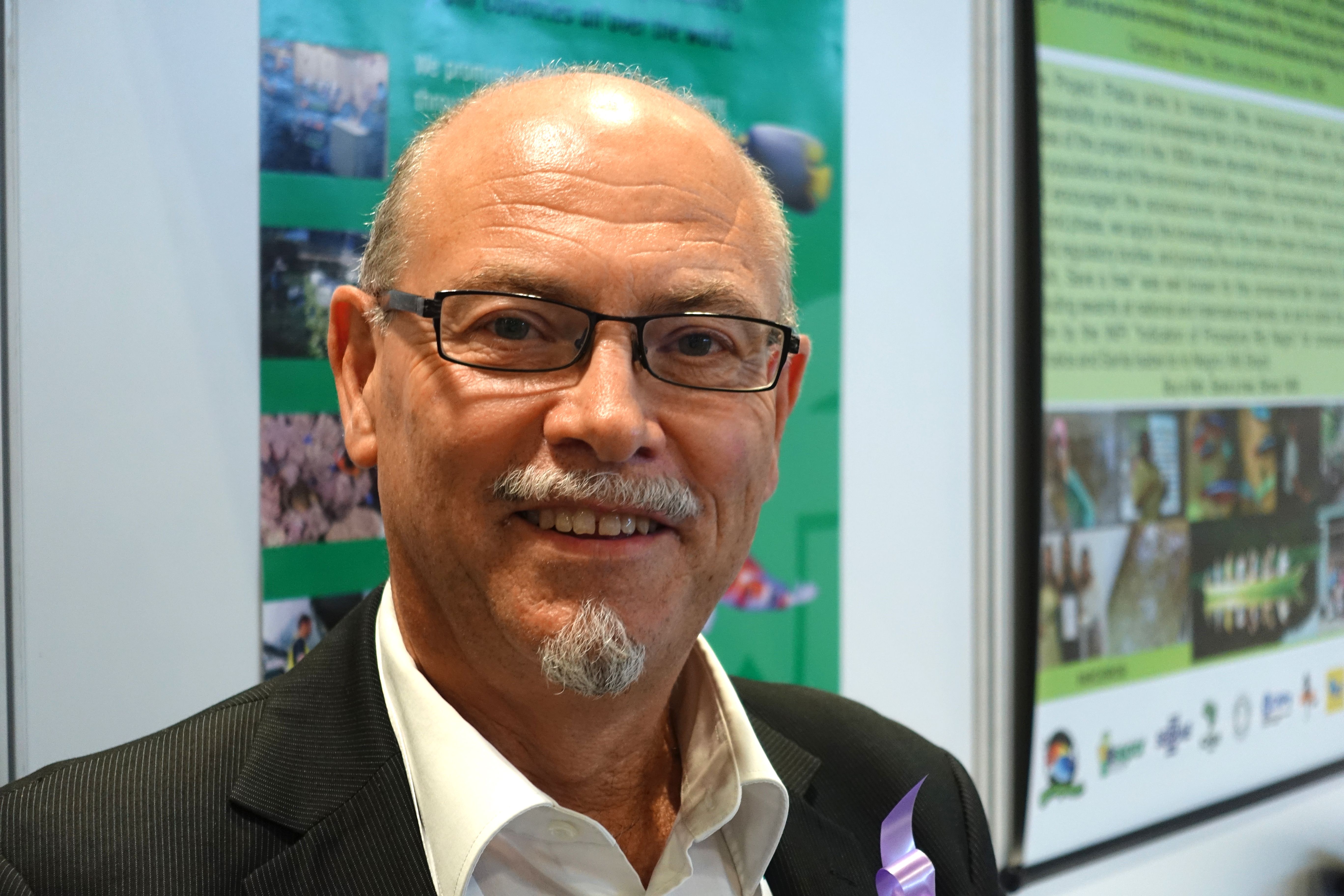 比利時(shí)杰洛·巴斯利爾（GERALD BASSLEER）博士